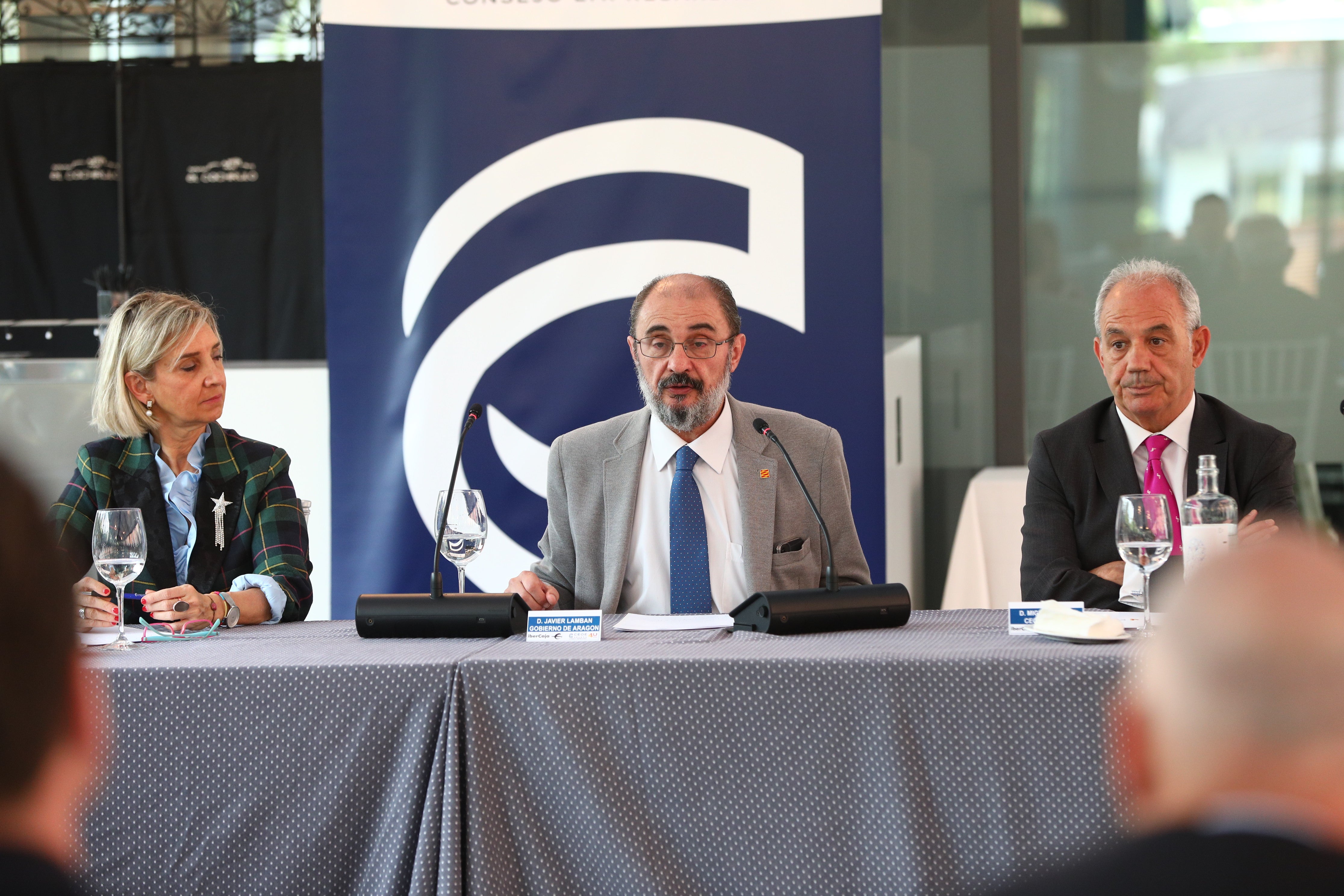 El presidente Lambán propone un "Pacto de Rentas" El presidente Lambán propone un "Pacto de Rentas"