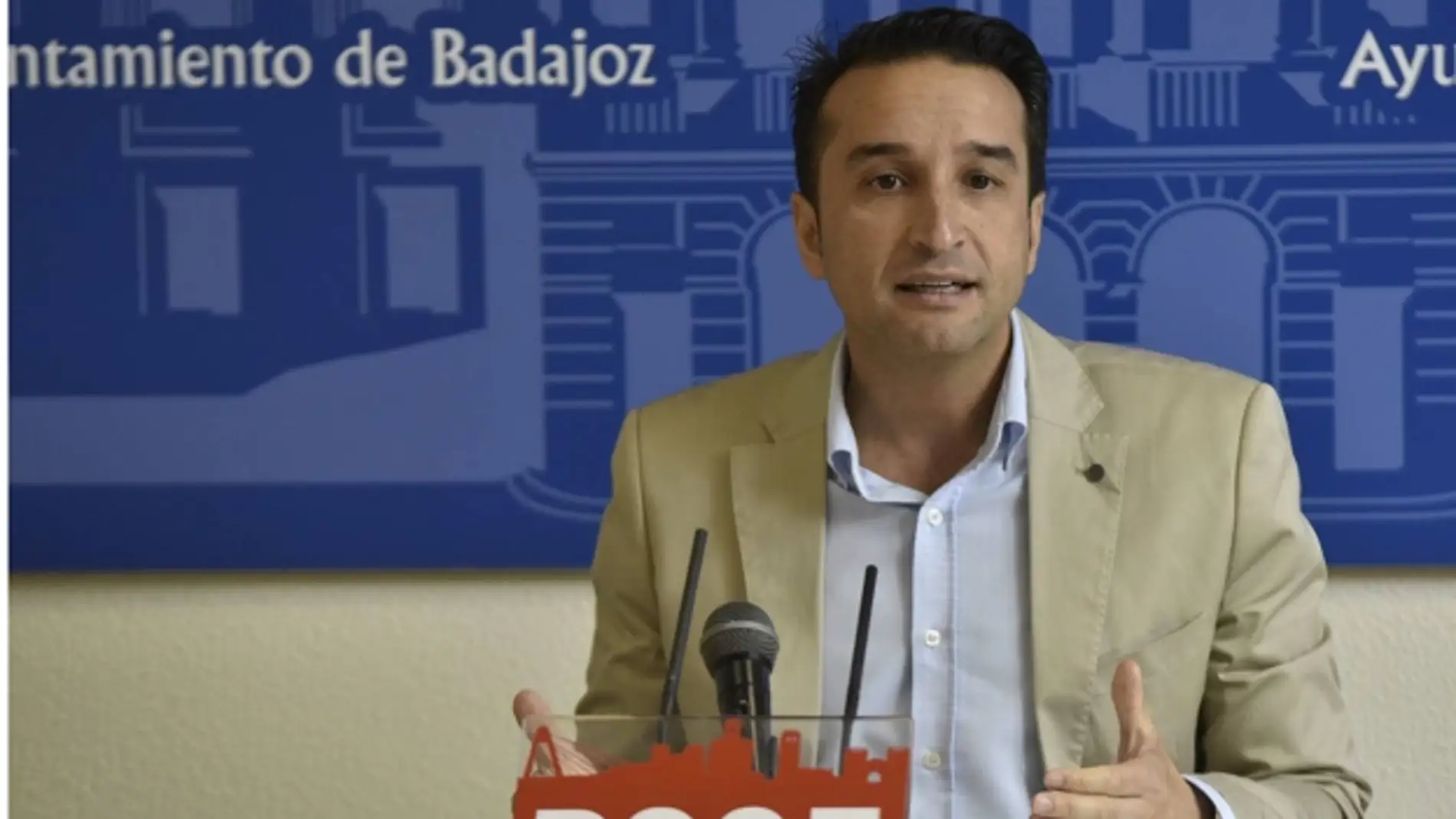 El PSOE de Badajoz rebaja a cuatro los nuevos kilómetros de carril bici, ya que el resto "arreglará la chapuza" del PP