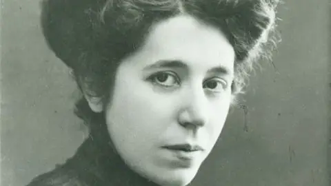 María Lejárraga, escritora olvidada tras el nombre de su marido María Lejárraga, escritora olvidada tras el nombre de su marido