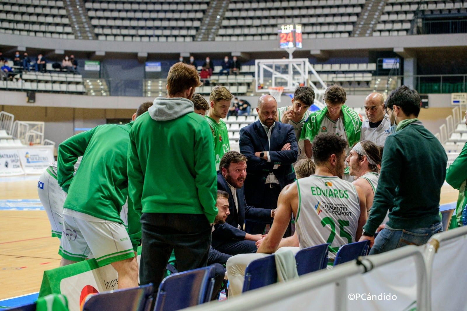 El TAU se queda sin play-off El TAU se queda sin play-off