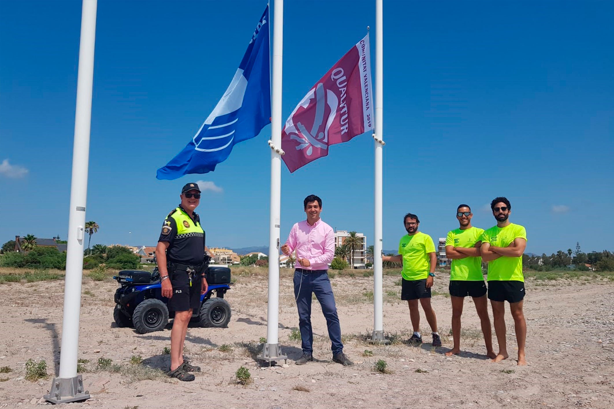 Sagunto y Canet d'en Berenguer revalidan las banderas azules en todas las playas y el puerto deportivo Sagunto y Canet d'en Berenguer revalidan las banderas azules en todas las playas y el puerto deportivo