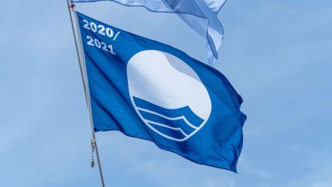 Benidorm y Finestrat pierden una Bandera Azulen sus playas