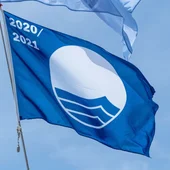 Benidorm y Finestrat pierden una Bandera Azulen sus playas Benidorm y Finestrat pierden una Bandera Azulen sus playas