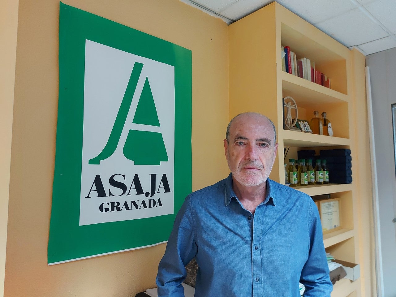 Manuel del Pino : "la subida del aceite o los cereales no compensa por el incremento de los costes de la energía" Manuel del Pino : "la subida del aceite o los cereales no compensa por el incremento de los costes de la energía"