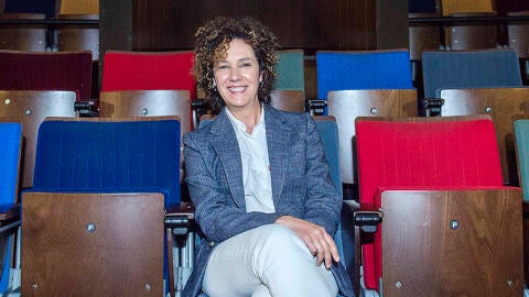 La directora de fotograf&iacute;a Teresa Medina posa en las instalaciones de la Academia de Cine