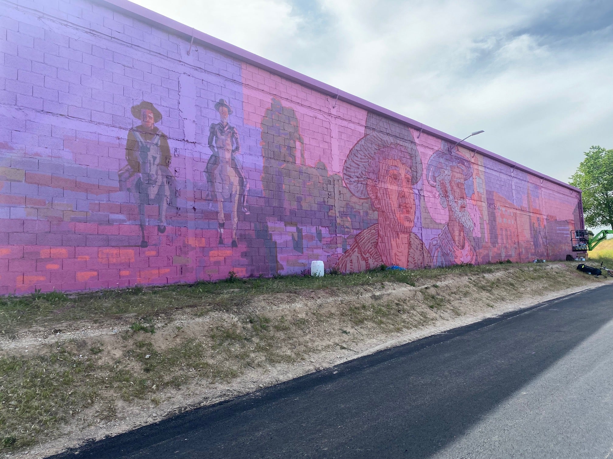 Premio para el graffiti ‘Don Quijote y Sancho por La Roda’ ubicado en el acceso al municipio Premio para el graffiti ‘Don Quijote y Sancho por La Roda’ ubicado en el acceso al municipio