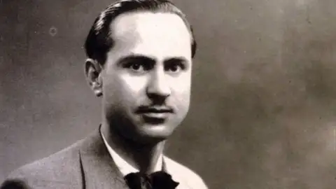 O Concello conmemorará o Día das Letras Galegas co espectáculo “Florencio coas letras” O Concello conmemorará o Día das Letras Galegas co espectáculo “Florencio coas letras”