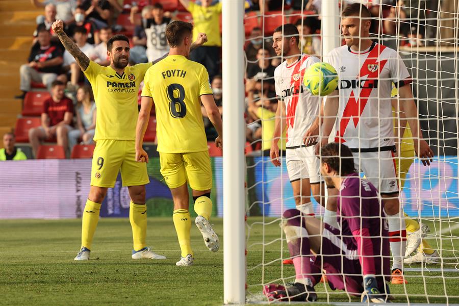 El Villarreal golea en el estadio de Vallecas El Villarreal golea en el estadio de Vallecas