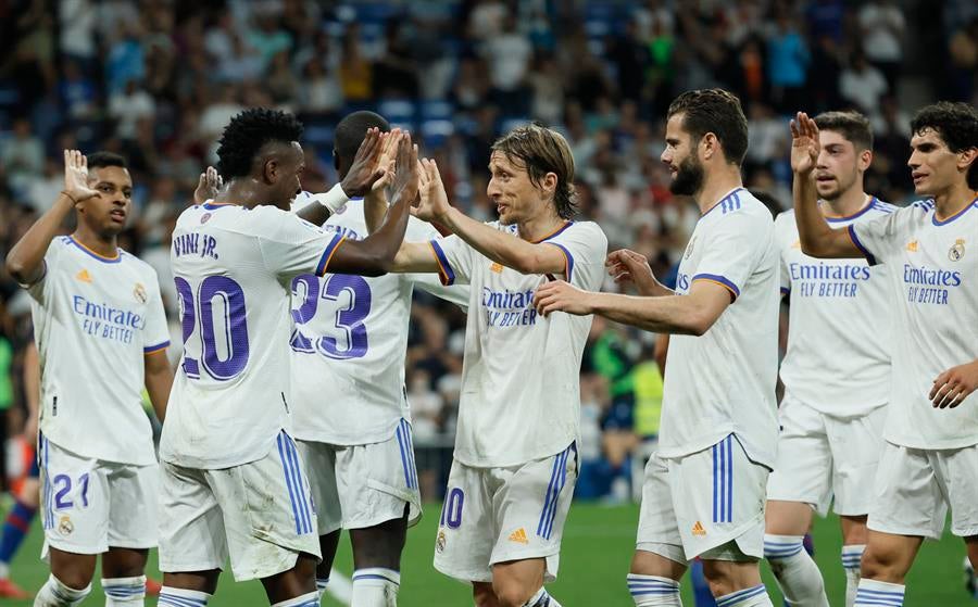 El Real Madrid golea a un Levante que ya es de segunda El Real Madrid golea a un Levante que ya es de segunda