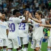 El Real Madrid golea a un Levante que ya es de segunda