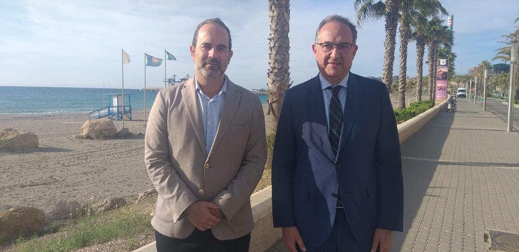 Récord de banderas azules este verano en Almería Récord de banderas azules este verano en Almería