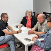 Izquierda Unida trabaja para conectar Olías y Toledo con un autobús durante los fines de semana Izquierda Unida trabaja para conectar Olías y Toledo con un autobús durante los fines de semana
