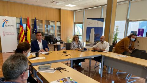 Reuni&oacute;n Alfaz con Herick Campos