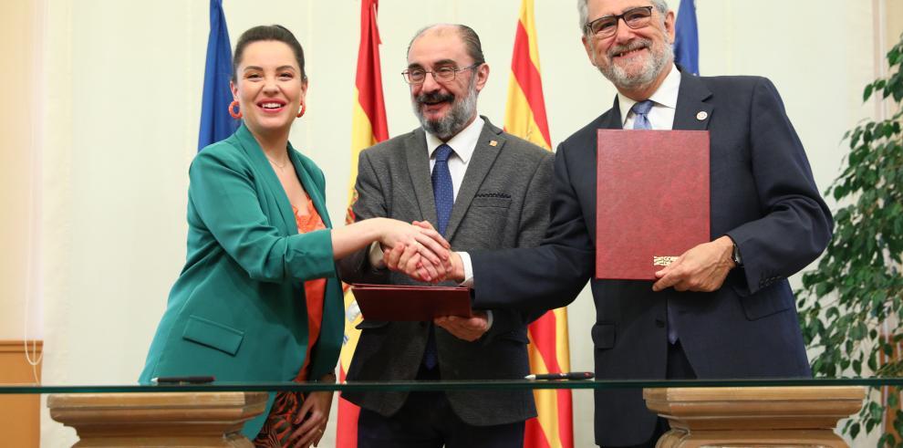 Gobierno y Universidad firman el nuevo modelo de financiación Gobierno y Universidad firman el nuevo modelo de financiación