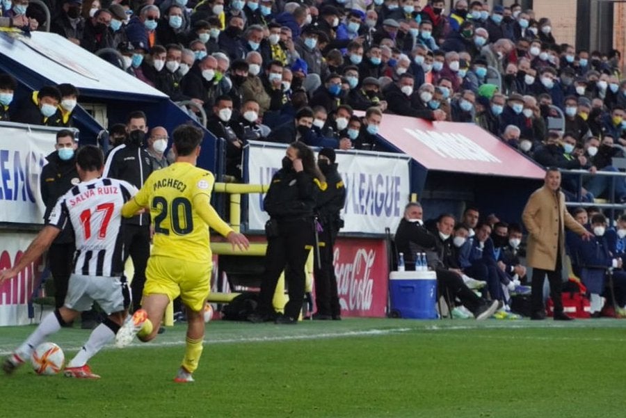 Todo o nada en Castalia Todo o nada en Castalia