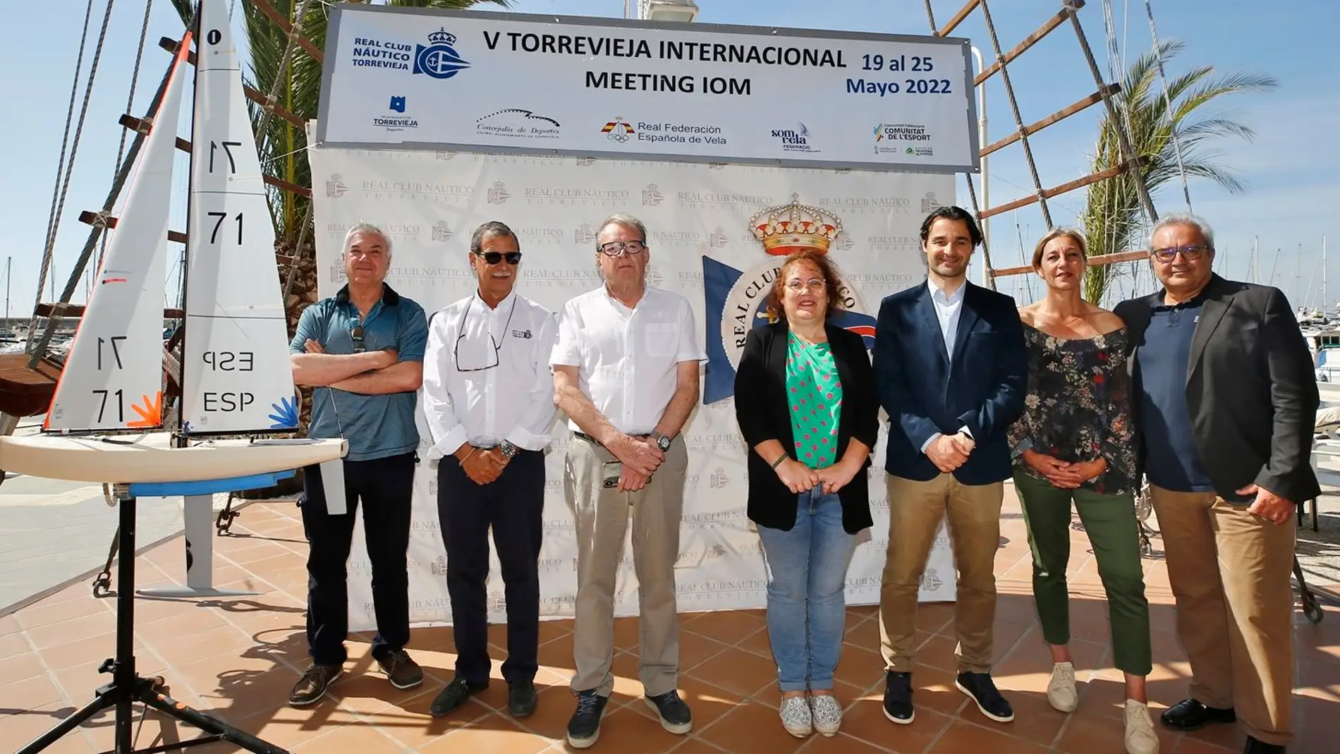 Presentación del V Torrevieja International Meeting IOM en el Real Club Náutico Torrevieja     