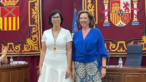María Aroha González Alonso, de Almoradí ha tomado posesión de su acta como nueva concejala concejala de almoradi