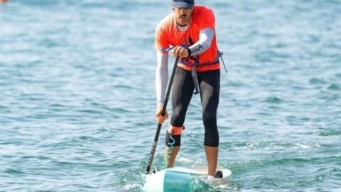 Paddle surf