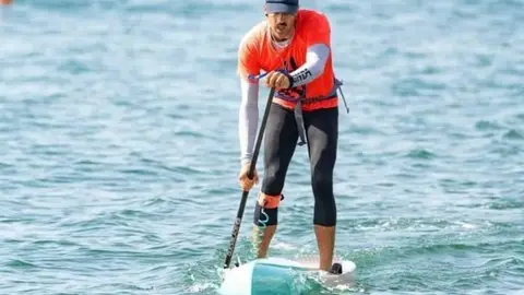 Paddle surf Paddle surf