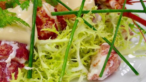 Receta de Robin Food de ensalada de bogavante con salsa rosa 