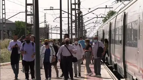 Primeros viajeros Tren de Los Molinos Primeros viajeros Tren de Los Molinos