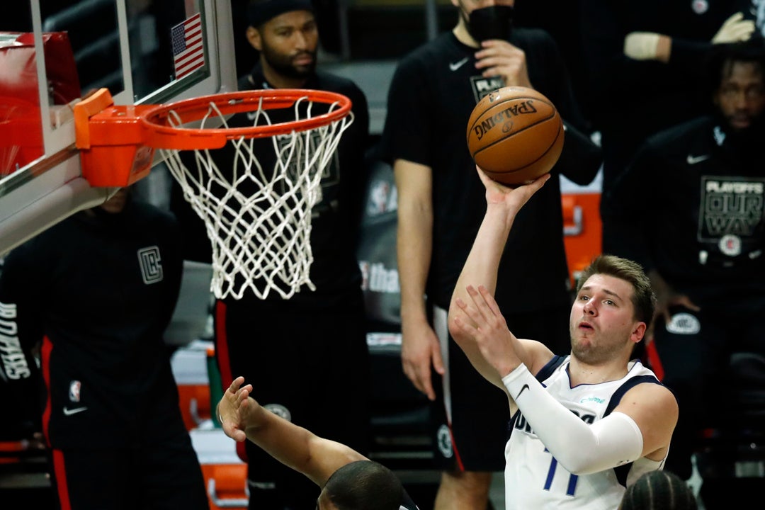 Doncic mete a Dallas en la final del Oeste Doncic mete a Dallas en la final del Oeste