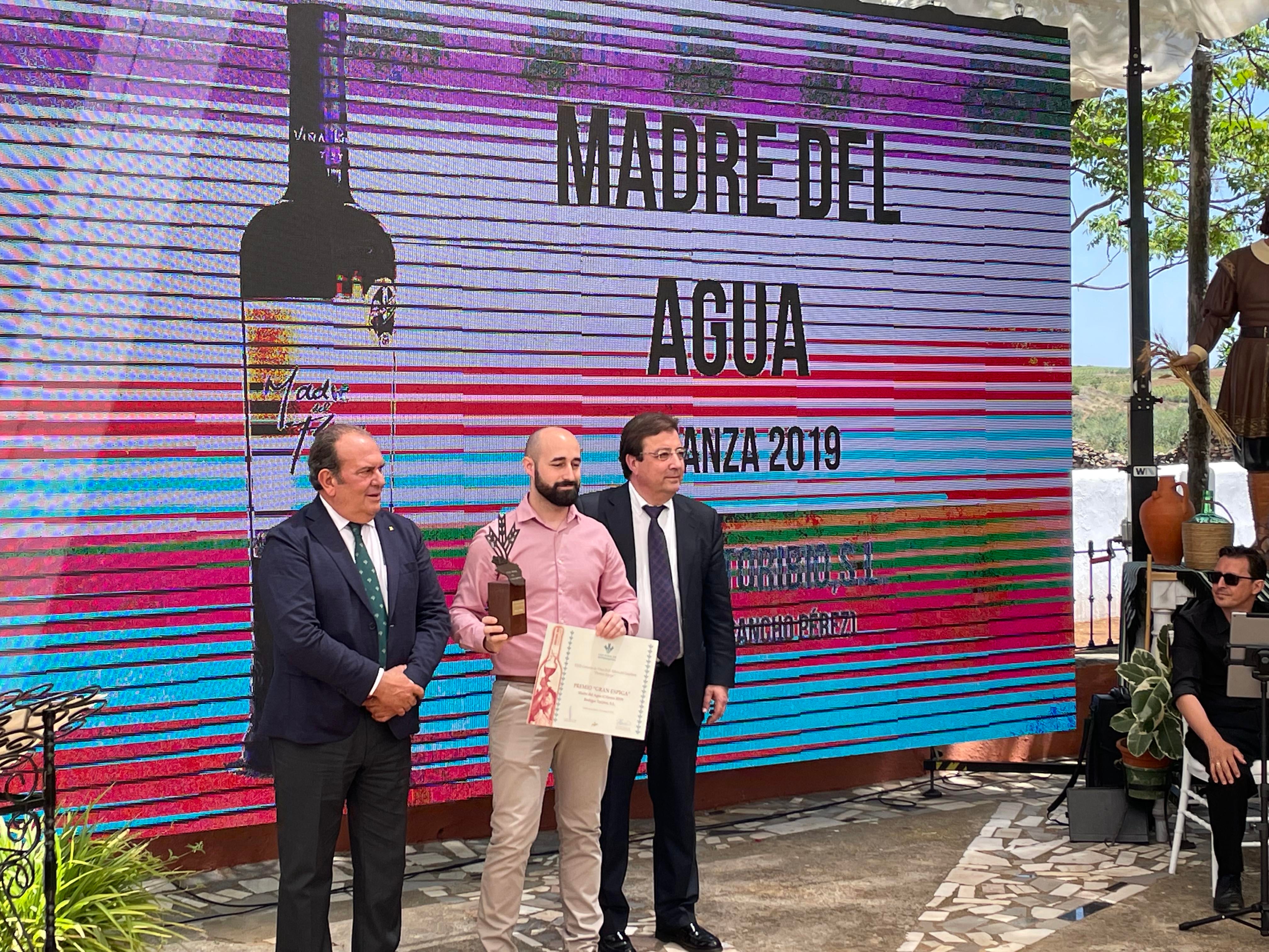 Caja Rural entrega sus XXIII premios de Vinos Premios Espiga D.O. Ribera del Guadiana Caja Rural entrega sus XXIII premios de Vinos Premios Espiga D.O. Ribera del Guadiana