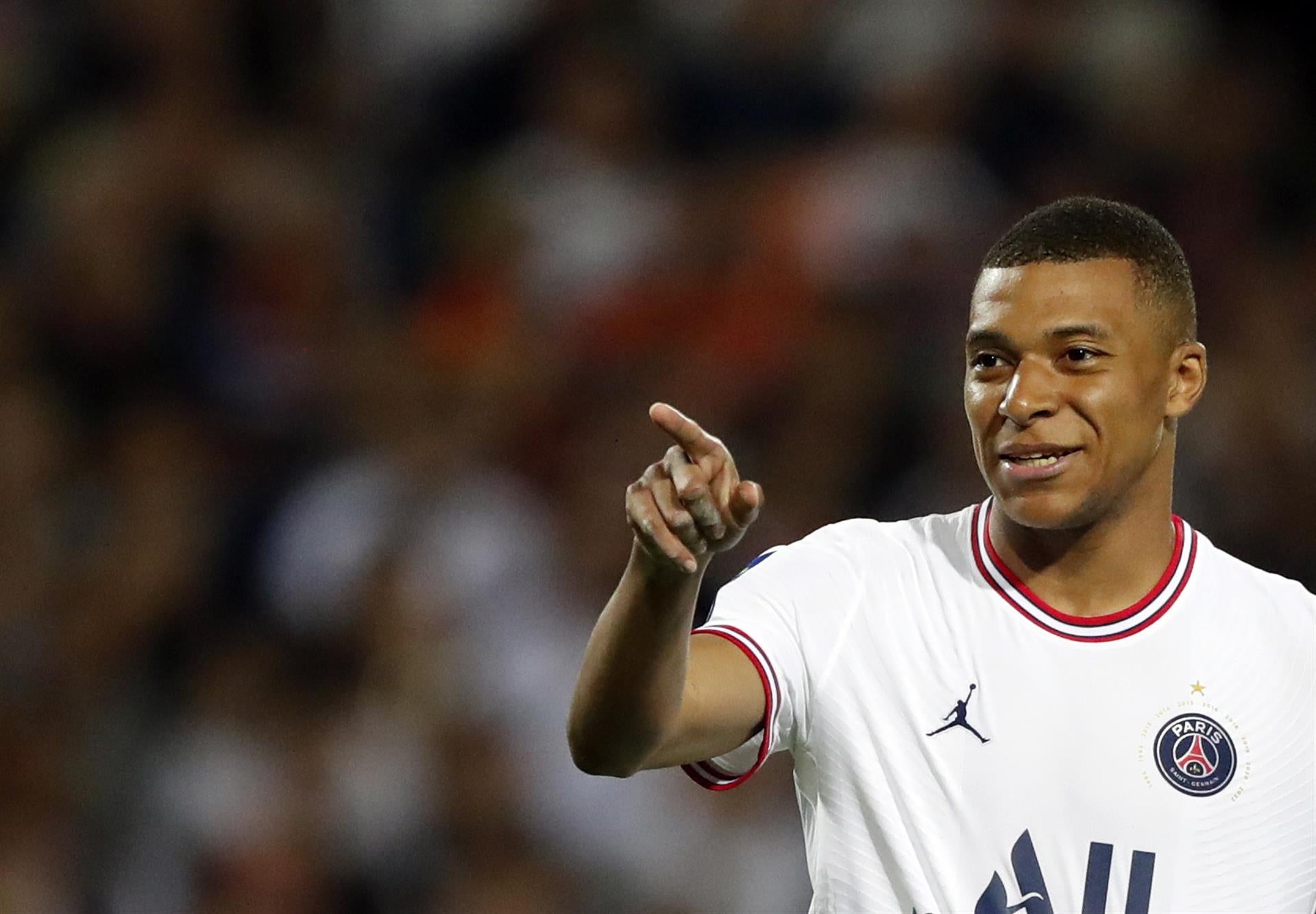 Tertulia: 'Caso Mbappé: del tranquilo al nerviosismo absoluto' Tertulia: 'Caso Mbappé: del tranquilo al nerviosismo absoluto'