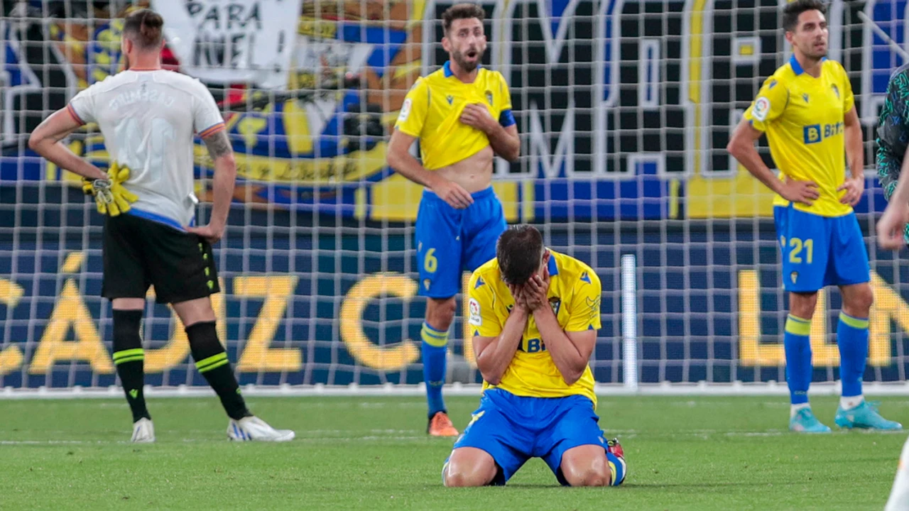 Cádiz, Mallorca y Granada pelearán en la última jornada por evitar el descenso