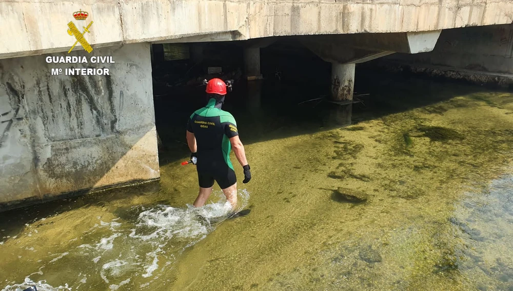 especialistas en actividades Subacuáticas de la Guardia Civil