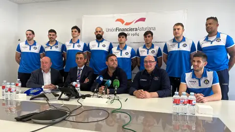 Presentación de la fase de ascenso a Plata masculina de balonmano en la sede de Unión Financiera Asturiana Presentación de la fase de ascenso a Plata masculina de balonmano en la sede de Unión Financiera Asturiana