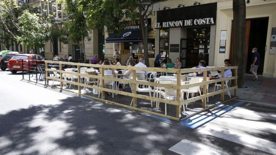 Fernández vs. Rivarés: ¿Hay demasiadas terrazas en Zaragoza? Fernández vs. Rivarés: ¿Hay demasiadas terrazas en Zaragoza?