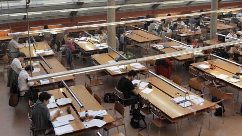Biblioteca P&uacute;blica Municipal Cardenal Cisneros de Alcal&aacute; de Henares