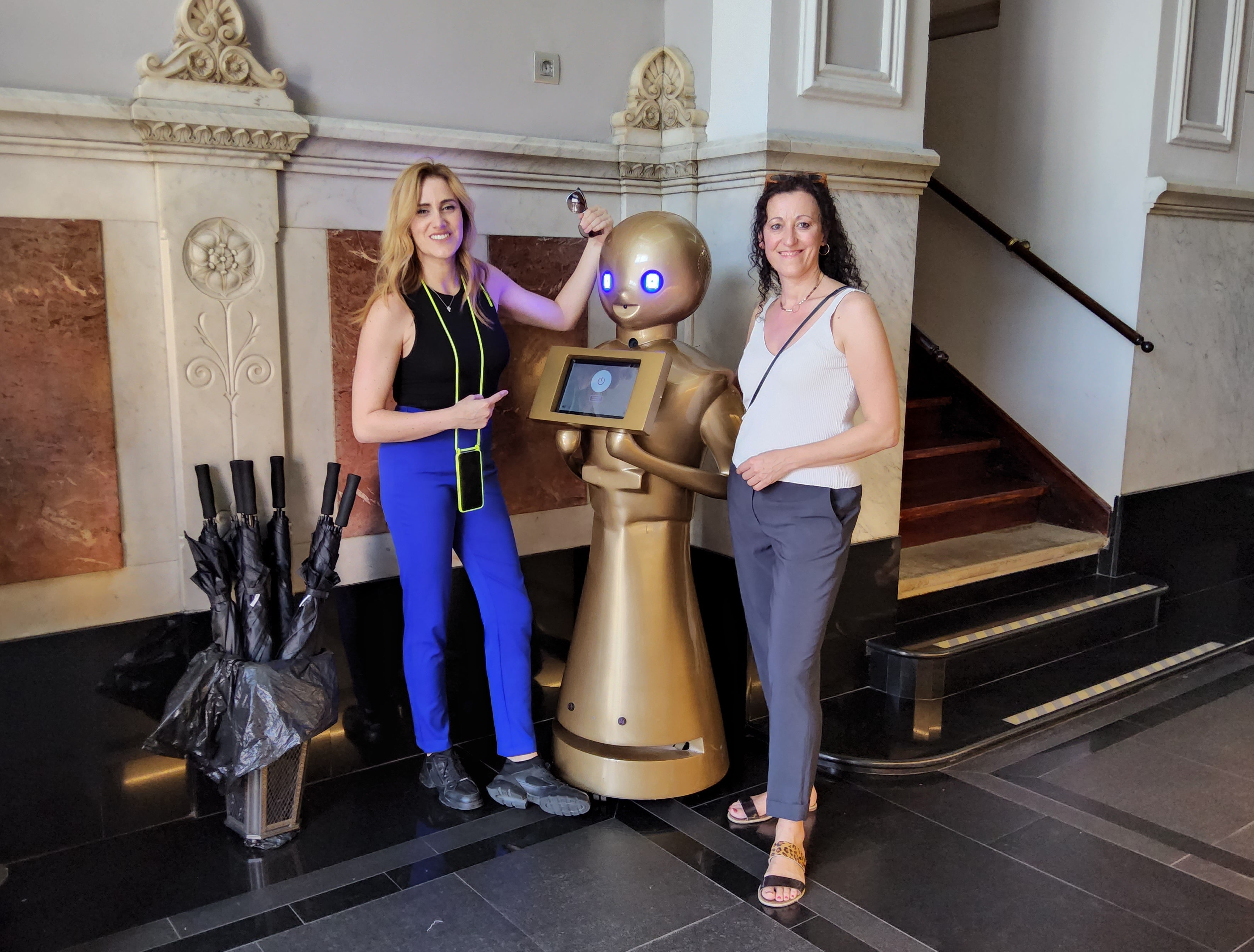 Hoteles de Castellón se robotizan Hoteles de Castellón se robotizan