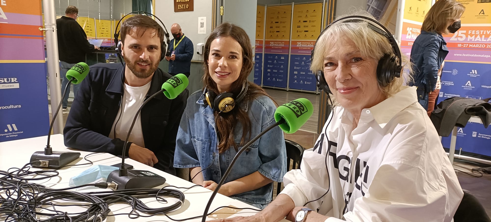 Laia Costa, Susi Sánchez y Mikel Bustamante, tres actores ante el espejo de 'Cinco lobitos' Laia Costa, Susi Sánchez y Mikel Bustamante, tres actores ante el espejo de 'Cinco lobitos'