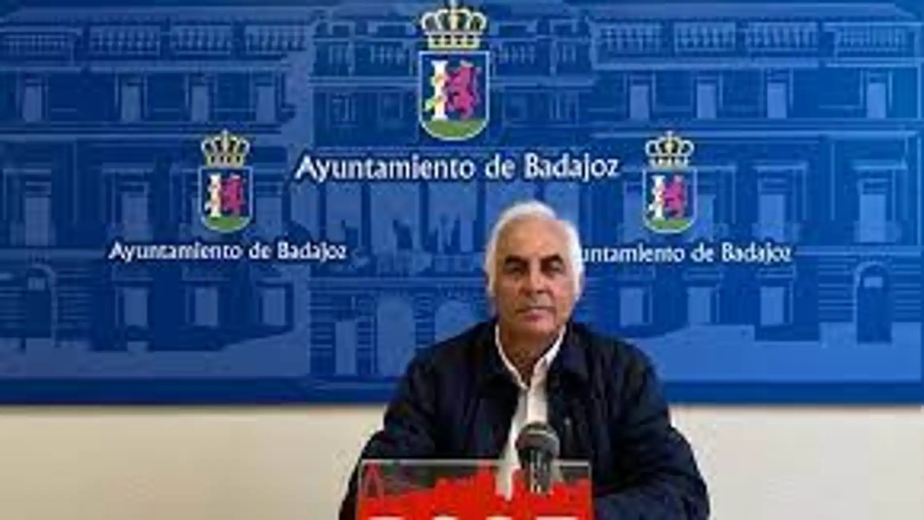 El PSOE de Badajoz dice sobre los servicios extras de la policía que no es un "problema de dinero" sino de "desidia"