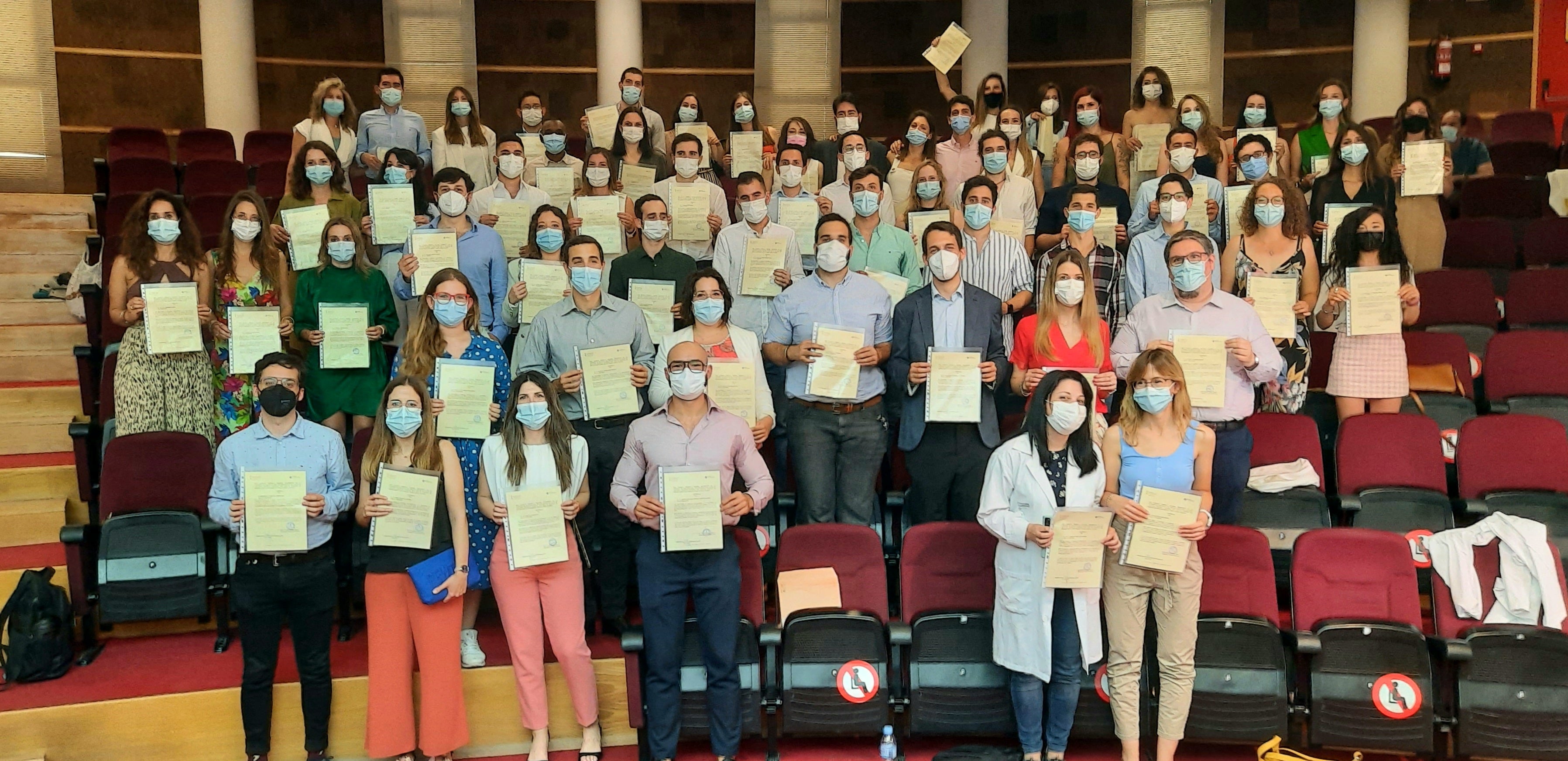 69 nuevos especialistas terminan su formación en el Hospital Doctor Balmis de Alicante 69 nuevos especialistas terminan su formación en el Hospital Doctor Balmis de Alicante