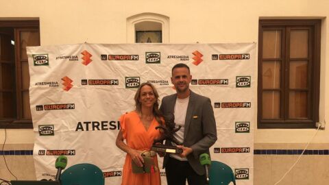 Ana Cerv&aacute;n, campeona marbell&iacute; de los 101 kms de Ronda junto a Julio Rodr&iacute;guez.