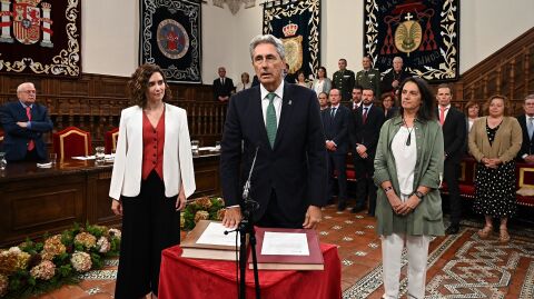 Jos&eacute; Vicente Saz, investido como rector de la Universidad de Alcal&aacute; 