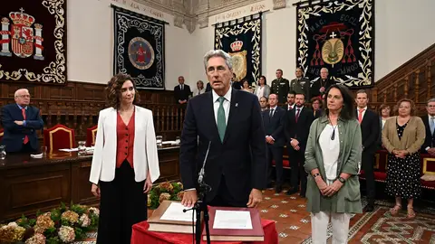 José Vicente Saz, investido como rector de la Universidad de Alcalá José Vicente Saz, investido como rector de la Universidad de Alcalá