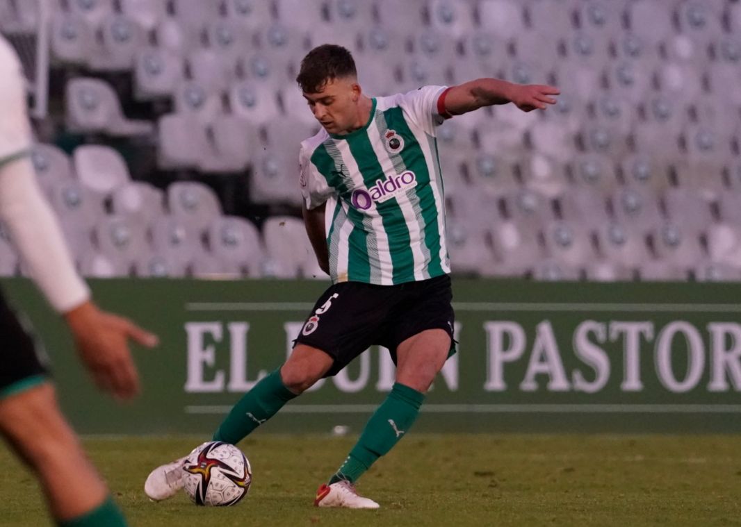 Diego Mirapeix: “El Real Murcia era el coco del sorteo, pero celebramos el emparejamiento por su historia” Diego Mirapeix: “El Real Murcia era el coco del sorteo, pero celebramos el emparejamiento por su historia”