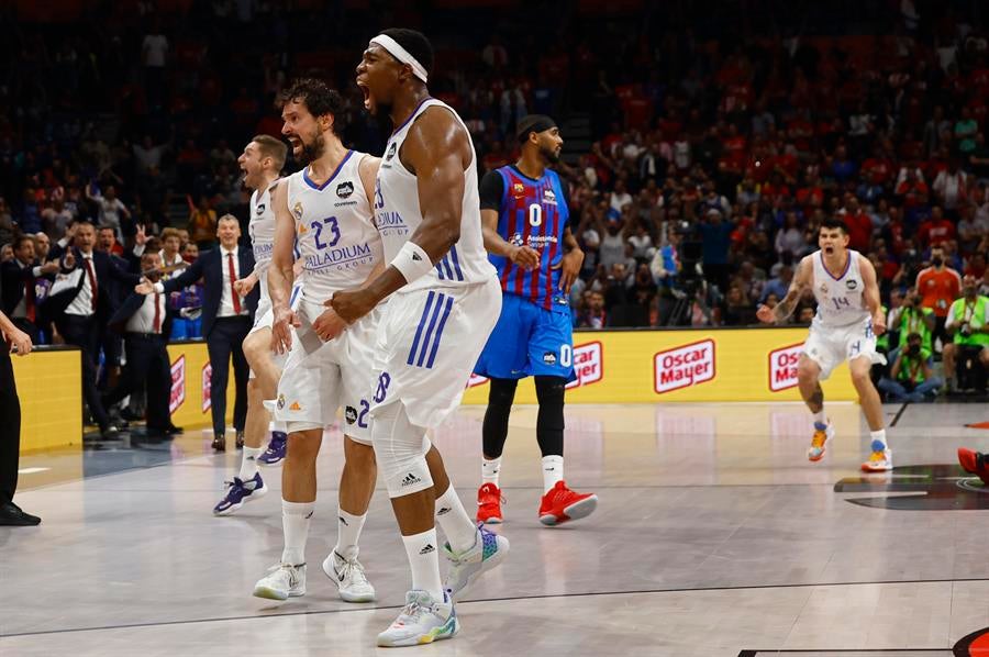 El Real Madrid peleará por la undécima tras imponerse al Barcelona El Real Madrid peleará por la undécima tras imponerse al Barcelona