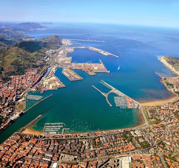 El puerto de Bilbao dejará de verter al mar sus aguas residuales El puerto de Bilbao dejará de verter al mar sus aguas residuales