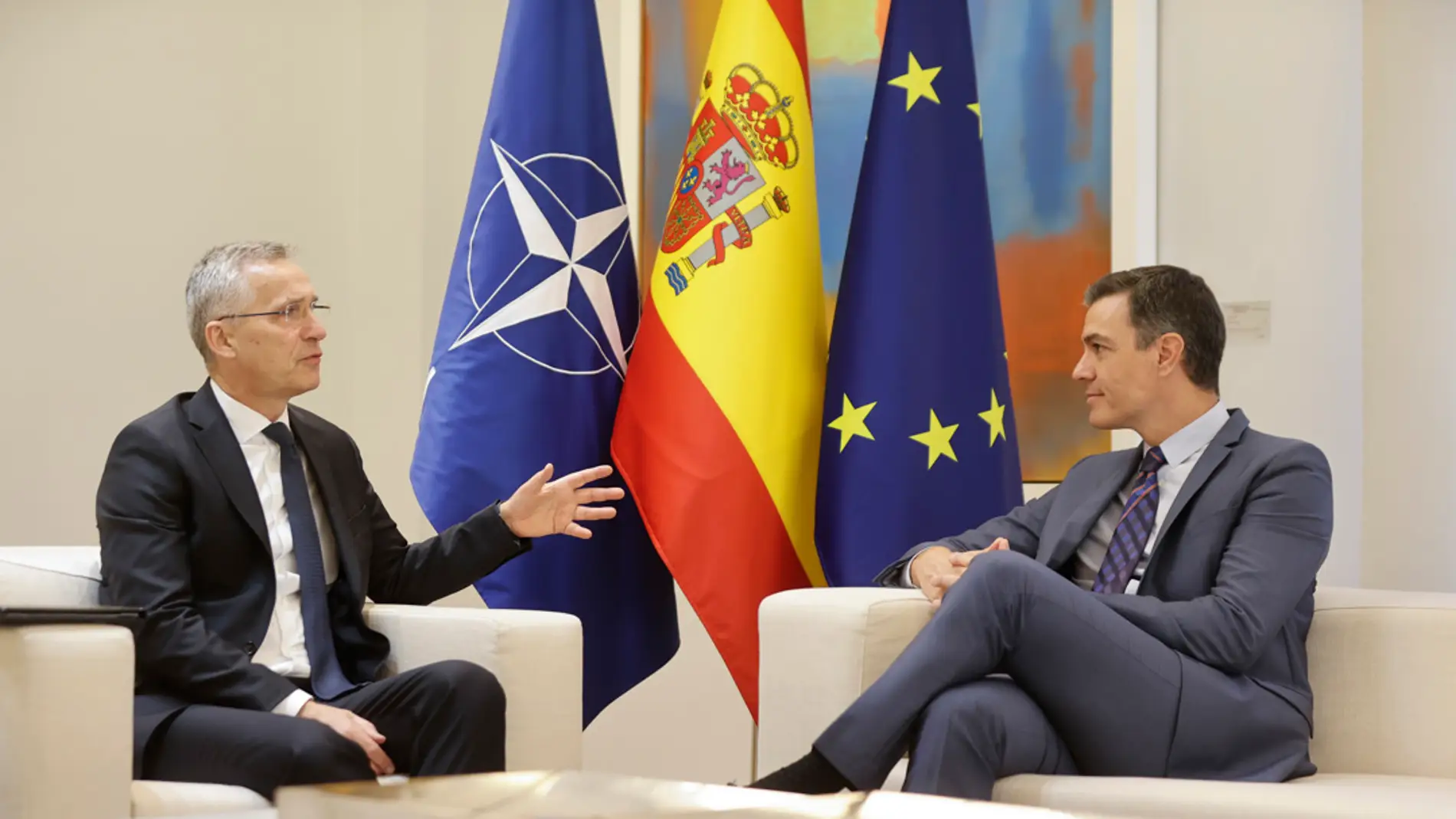 España celebra 40 años en la OTAN como antesala a la cumbre de junio