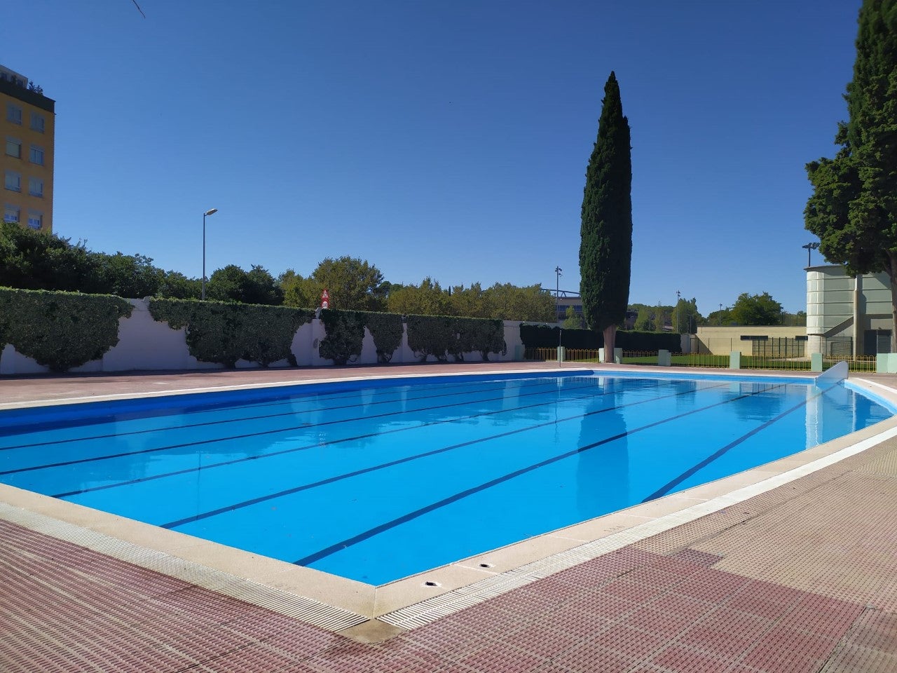 Las piscinas del Complejo Deportivo San Jorge abren este miércoles Las piscinas del Complejo Deportivo San Jorge abren este miércoles