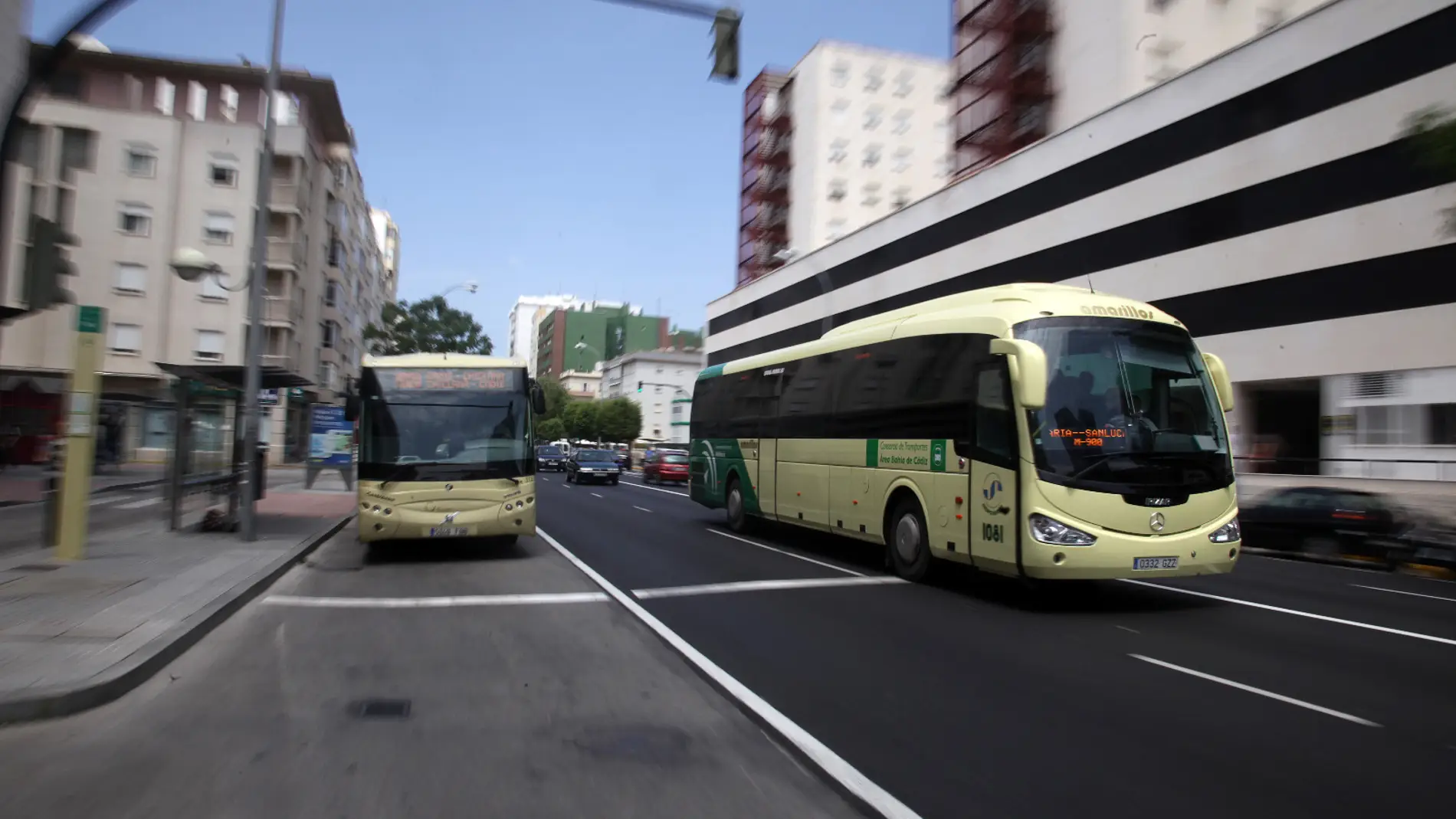 Autobuses en el Hospital Puerta del Mar