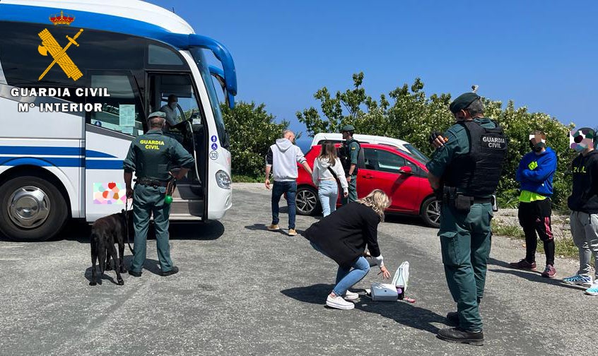 Miles de jóvenes y 160 denuncias en un festival en Saltacaballos Miles de jóvenes y 160 denuncias en un festival en Saltacaballos