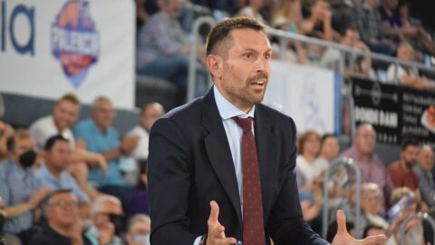 Natxo Lezkano, en el segundo partido frente a Palencia