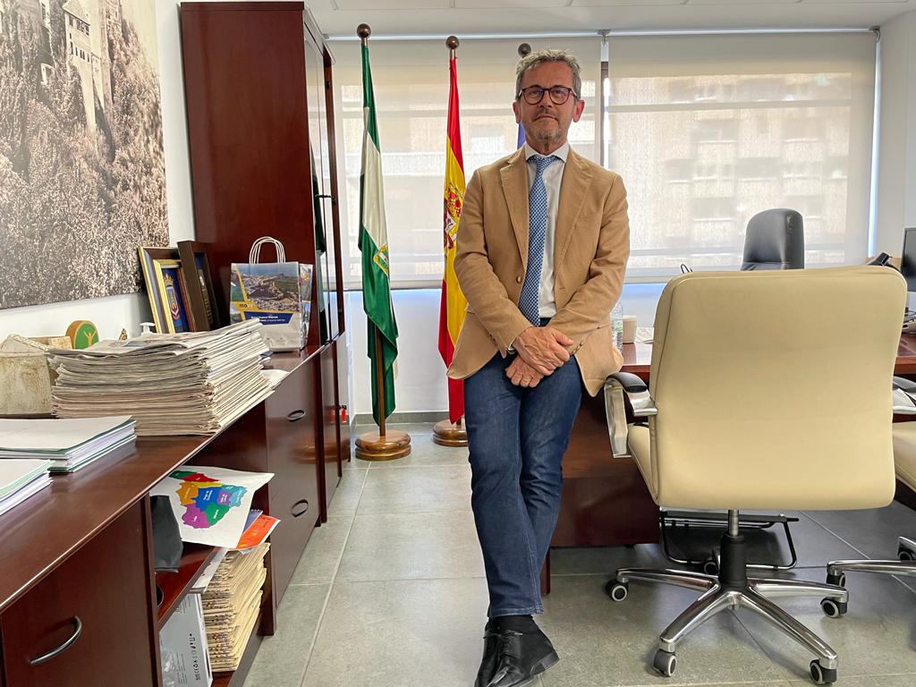 Gustavo Rodríguez: " El objetivo de las Jornadas es dar a conocer el Valle de Lecrín que tiene un potencial turístico increíble " Gustavo Rodríguez: " El objetivo de las Jornadas es dar a conocer el Valle de Lecrín que tiene un potencial turístico increíble "