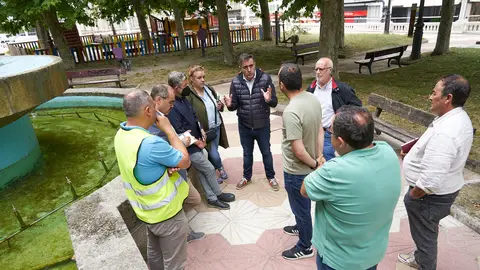 O Concello de Ourense inicia os traballos de limpeza integral e mellora no parque da Alameda da Ponte   